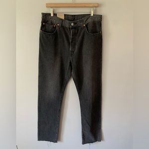 NWT Levi’s 501 High Rise Straight Leg Black Gray Frayed Denim Jeans W 32 L 32